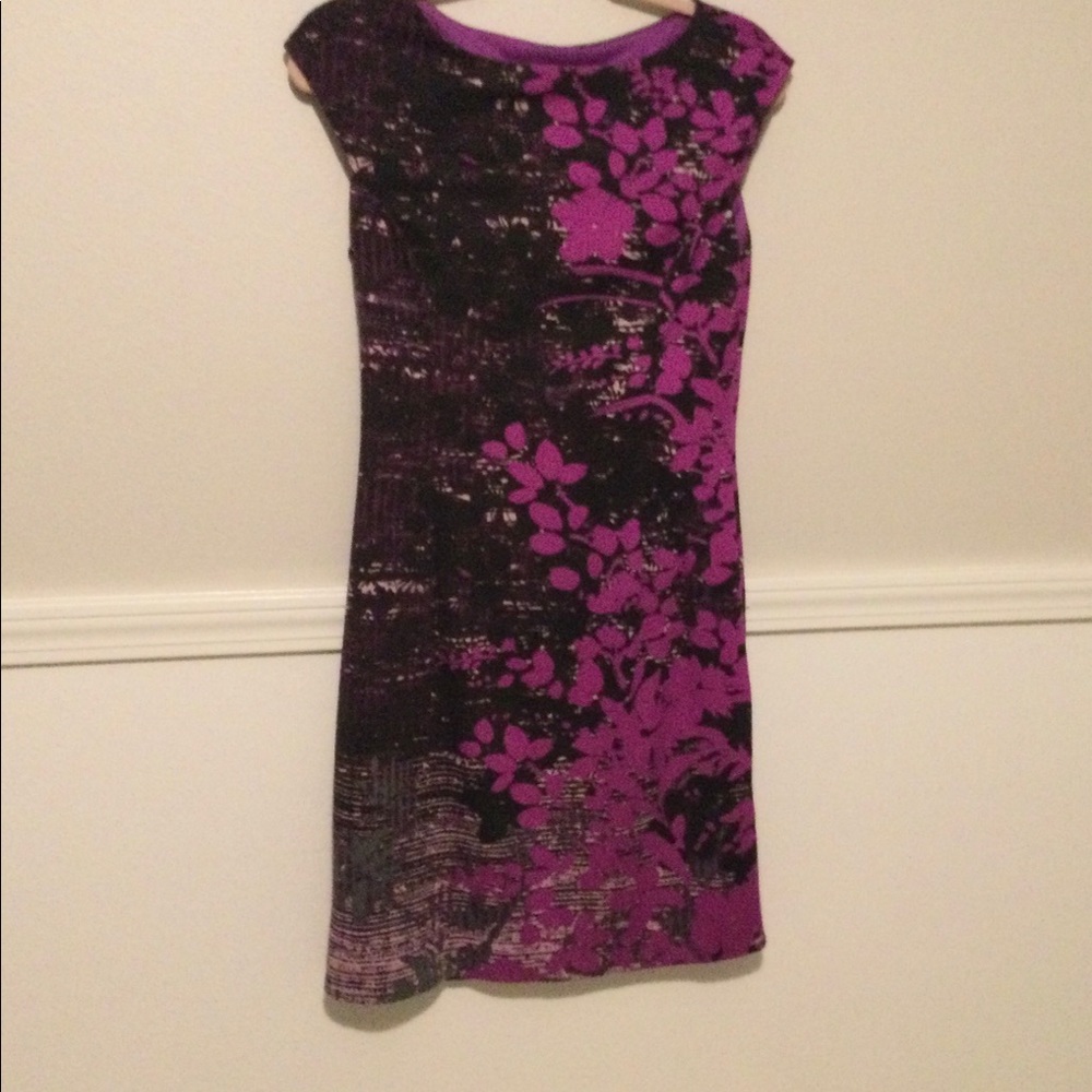 Stunning Tressa Ponte Dress - Picture 12 of 13